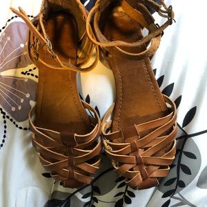brown huaracha style sandals